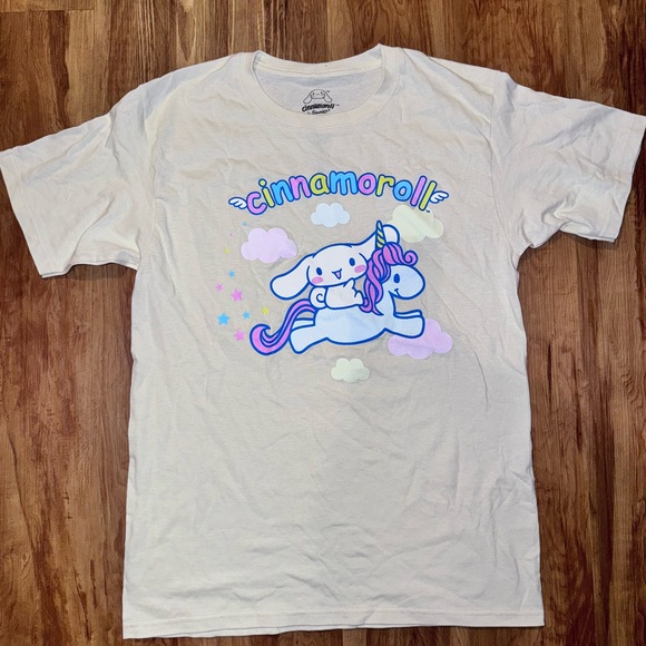 Adult Medium Cinnamoroll Sanrio Short Sleeve T-Shirt Cream Tan Unicorn graphic p - Picture 1 of 2